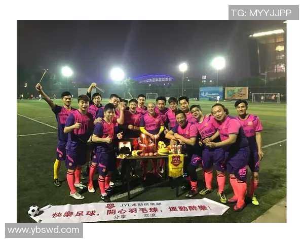 深圳足球队荣登足球团队协作排行榜第三名展现团队精神与实力